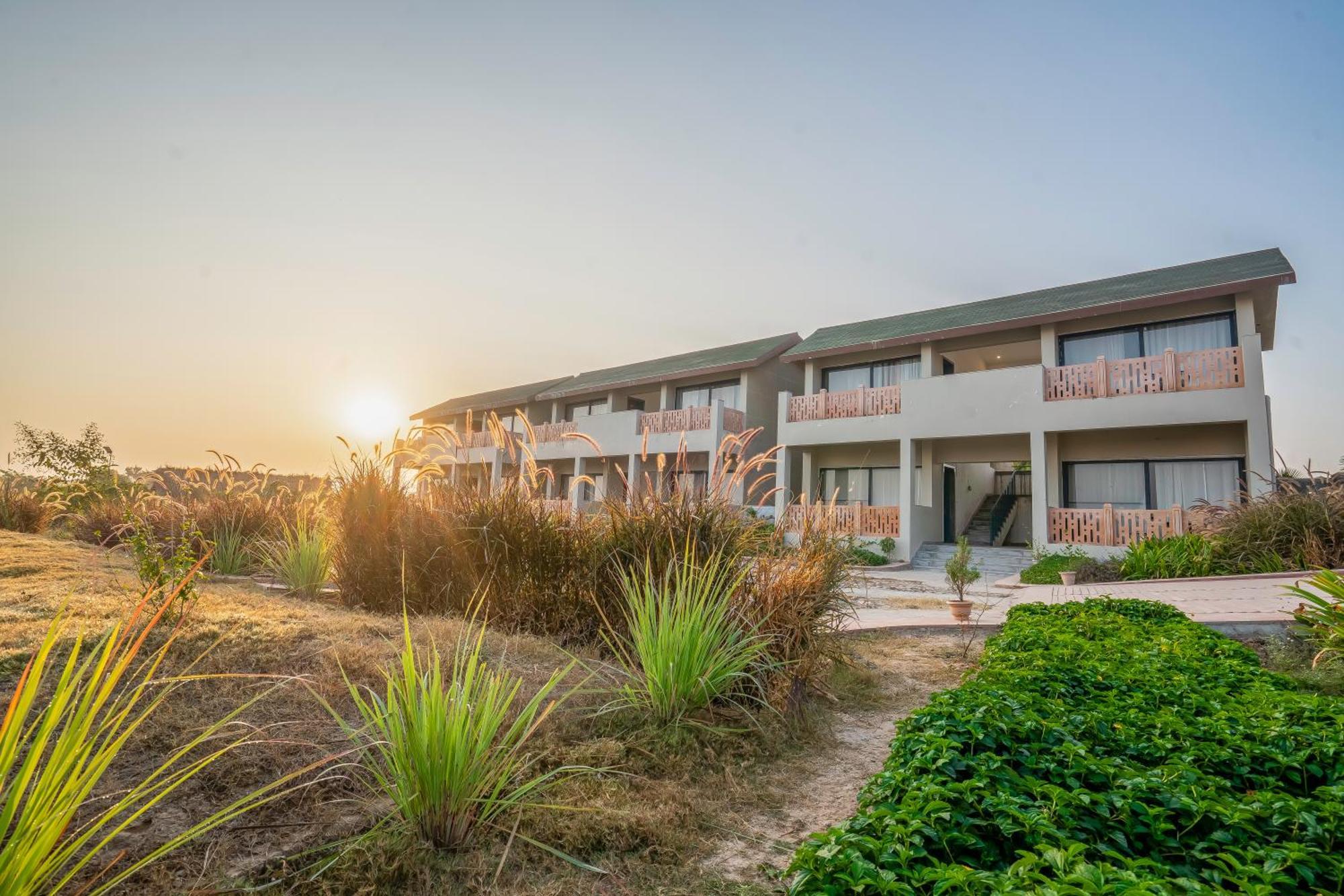 Palpur Fort A Kuno Wildlife Resort, Morawan Sesaipura Exterior photo